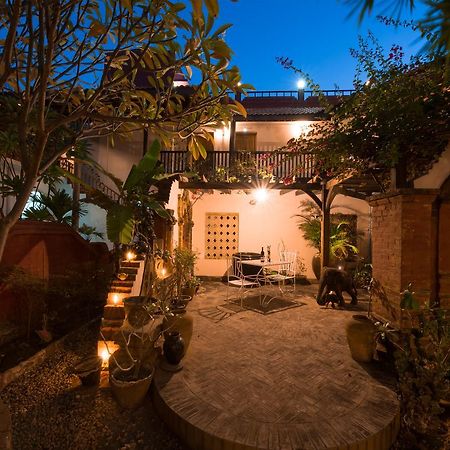 Thurizza Hotel Bagan Buitenkant foto