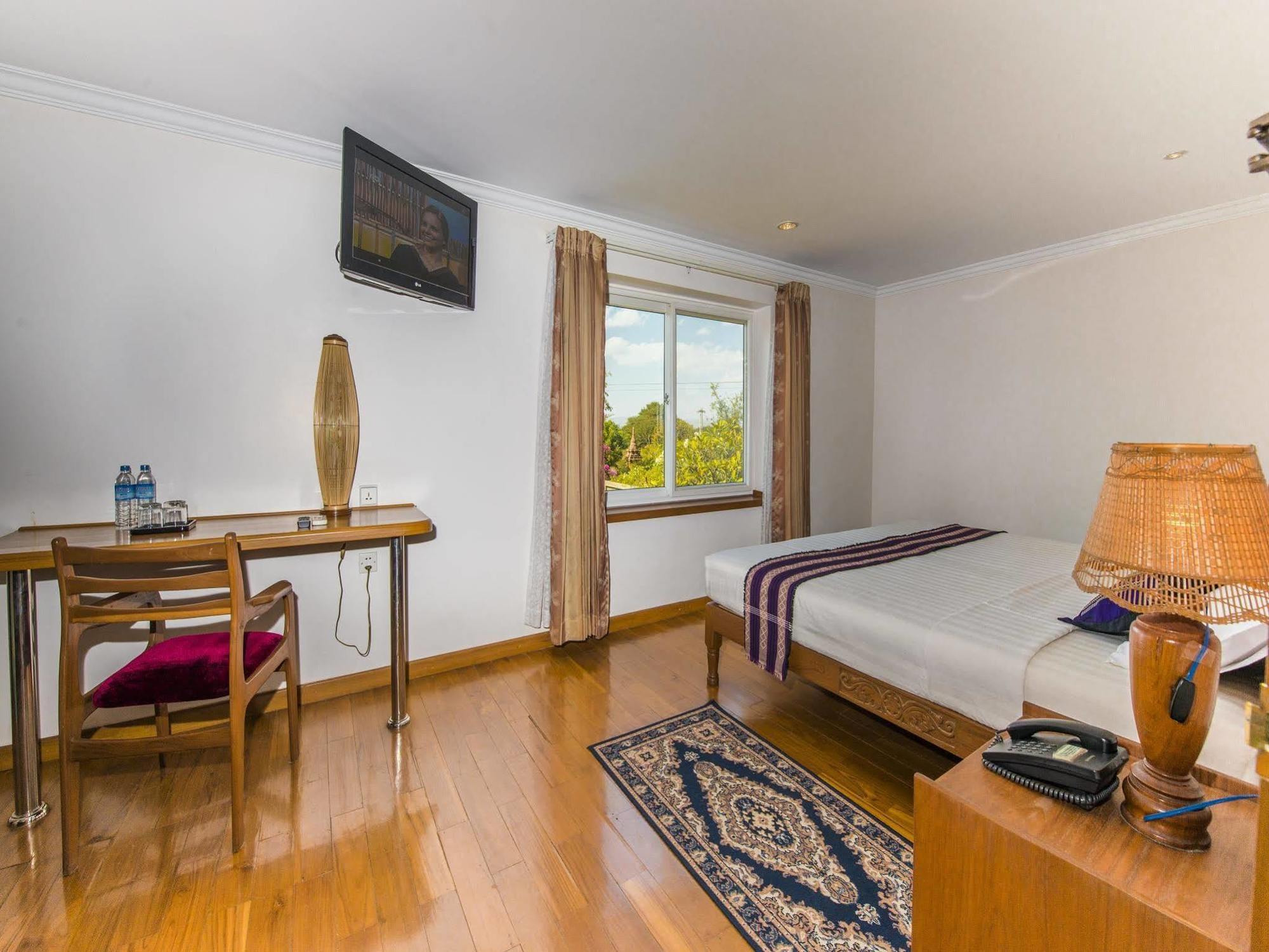 Thurizza Hotel Bagan Buitenkant foto
