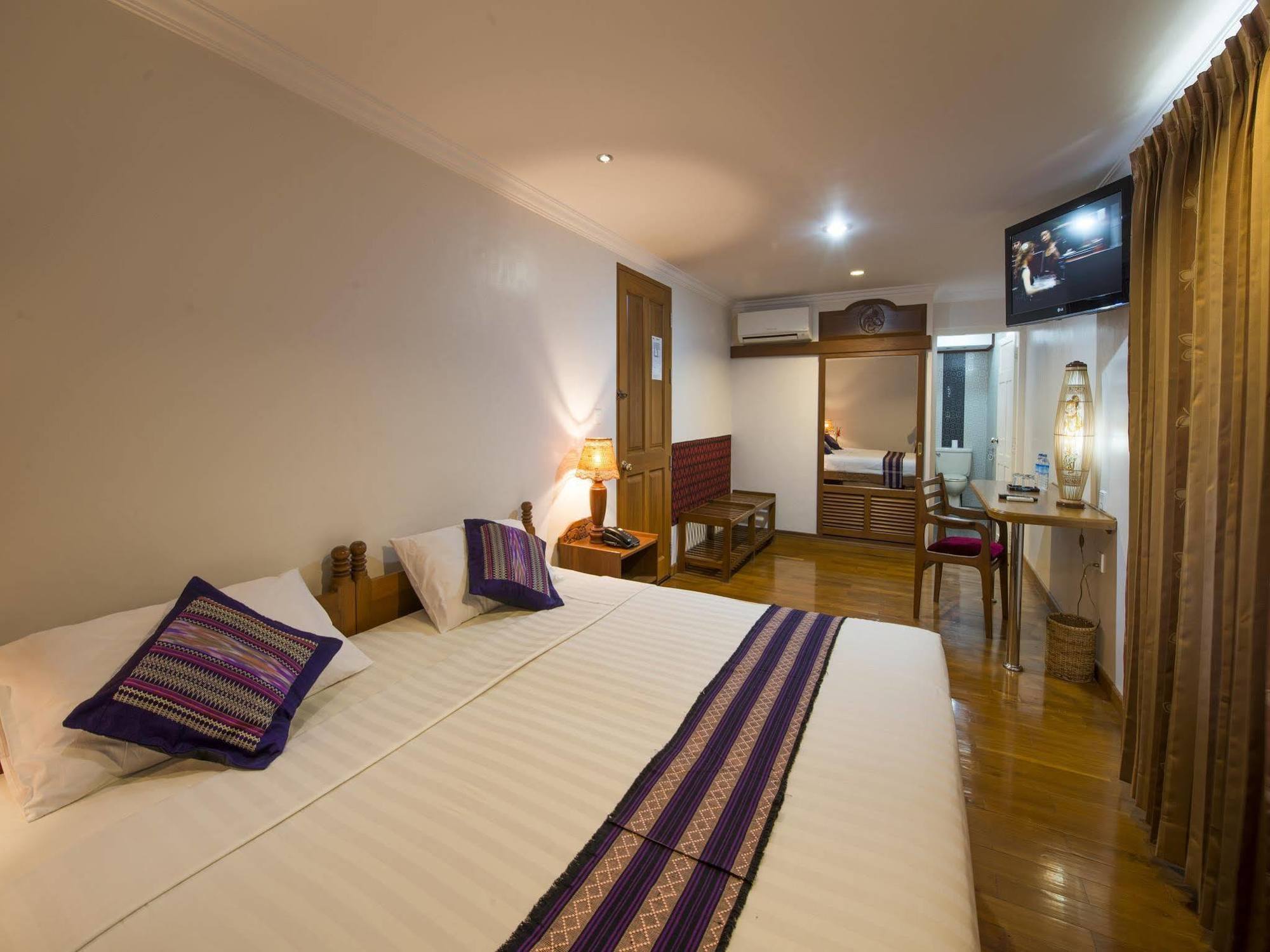 Thurizza Hotel Bagan Buitenkant foto