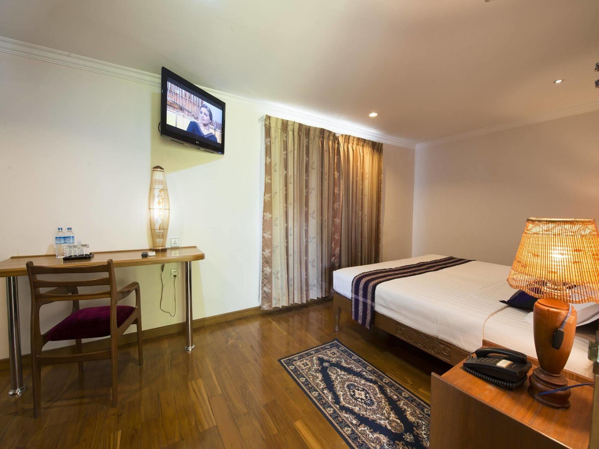 Thurizza Hotel Bagan Buitenkant foto
