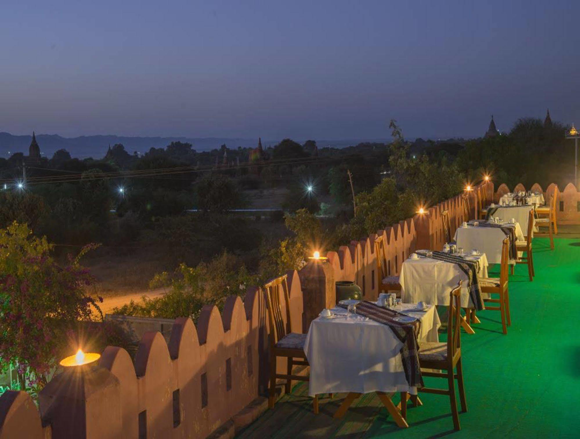 Thurizza Hotel Bagan Buitenkant foto
