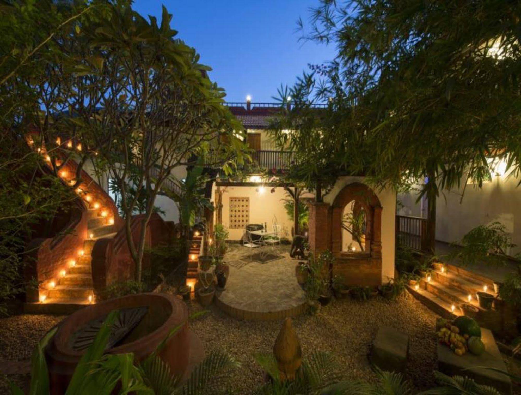 Thurizza Hotel Bagan Buitenkant foto