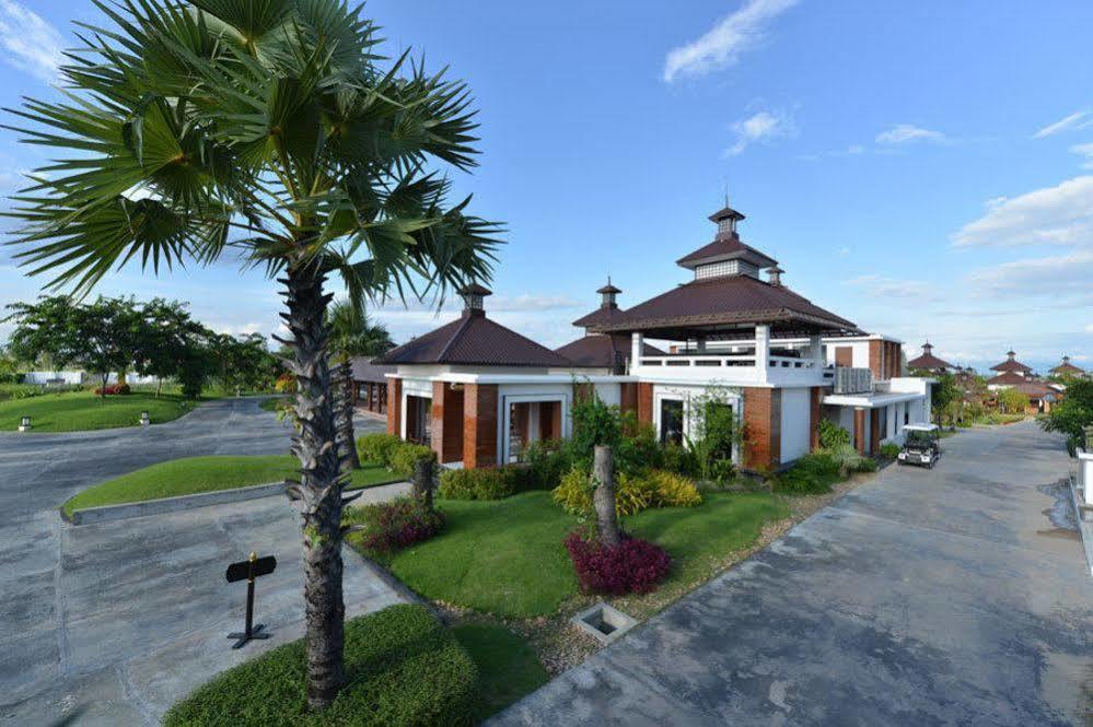 Thurizza Hotel Bagan Buitenkant foto