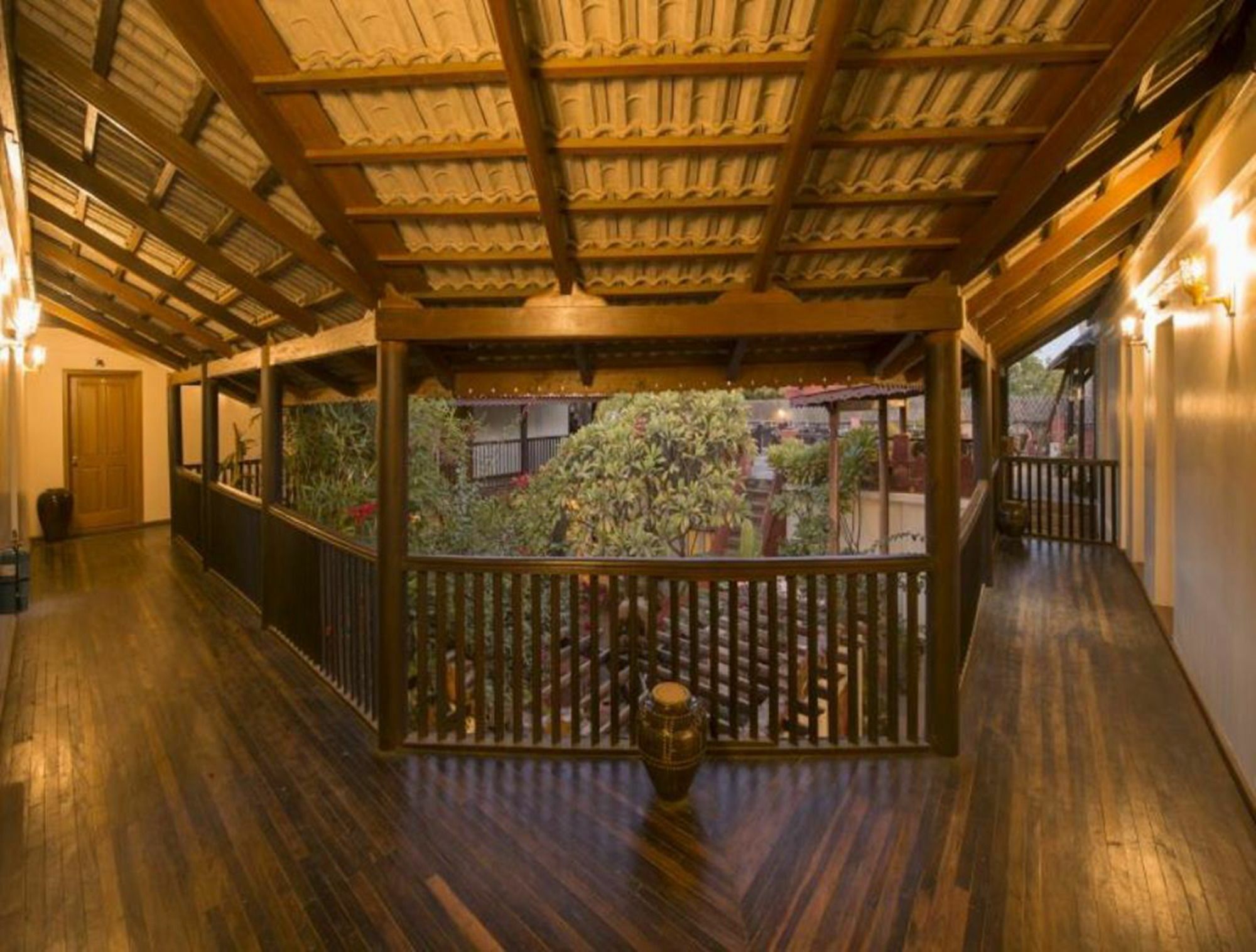 Thurizza Hotel Bagan Buitenkant foto